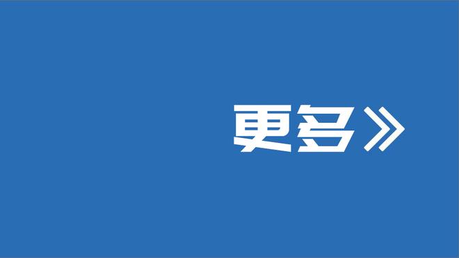 人生赢家！女友亲吻小蜘蛛合影，社媒晒照发文：我的冠军！